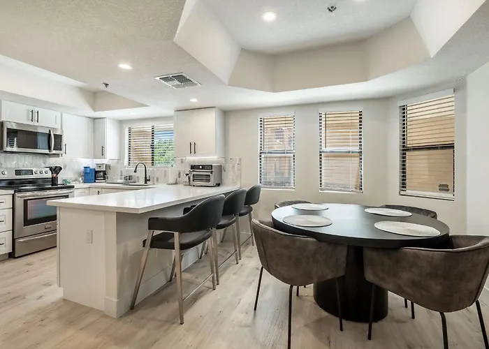 Appartement New Modern Apt, Vacation Or Long