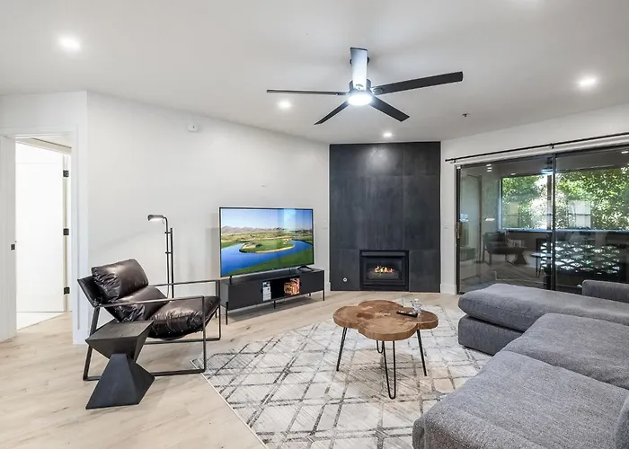 New Modern Apt, Vacation Or Long * Phoenix