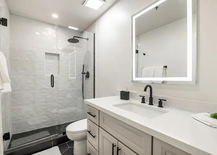 Appartement New Modern Apt, Vacation Or Long *